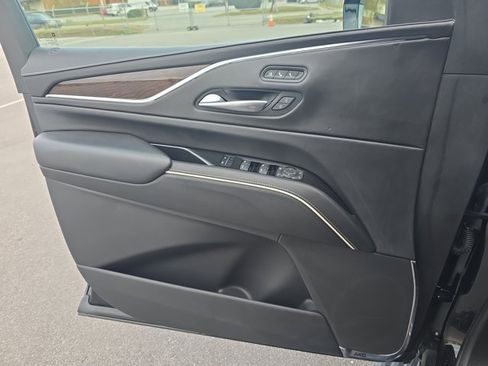 Used 2023 Cadillac Escalade Sport Platinum image 28