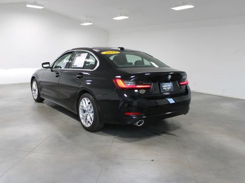 Used 2025 BMW 330i Sedan RWD image 7