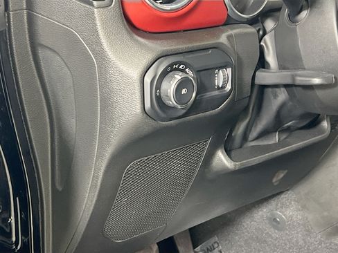 Used 2023 Jeep Wrangler Unlimited Rubicon w/ LED Lighting Group AWD/4WD image 10