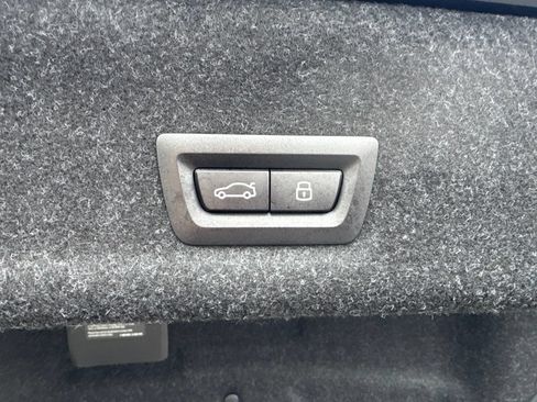 Used 2025 BMW M3 w/ Executive Package RWD image 7