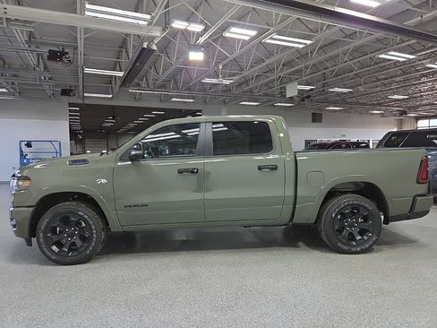 New 2026 RAM 1500 Big Horn AWD/4WD image 4