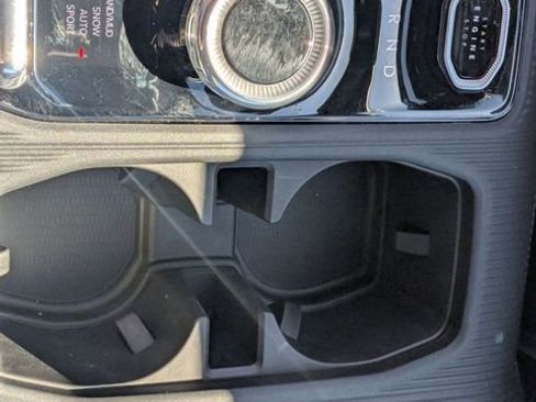 New 2026 Jeep Cherokee Limited image 25