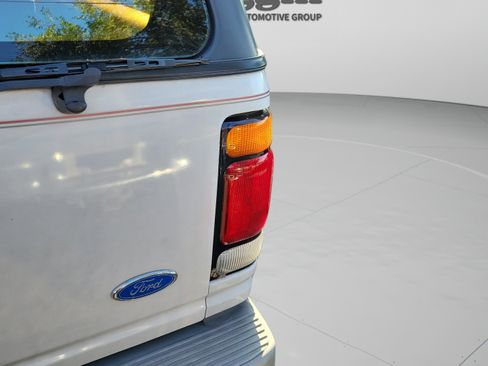 Used 1995 Ford Explorer Eddie Bauer RWD image 21