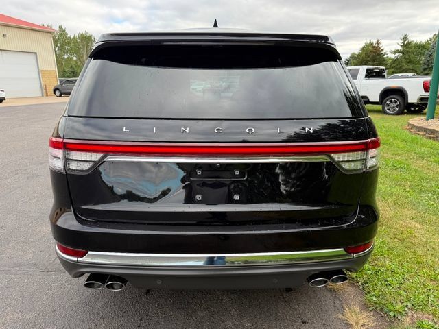 Used 2023 Lincoln Aviator AWD w/ Premium Package image 2