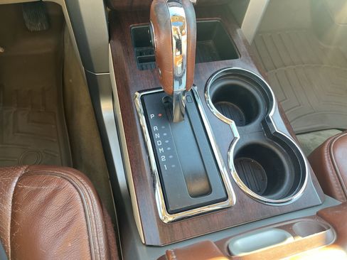 Used 2013 Ford F150 King Ranch w/ King Ranch Luxury Pkg image 16