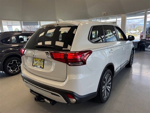 Used 2020 Mitsubishi Outlander ES image 7