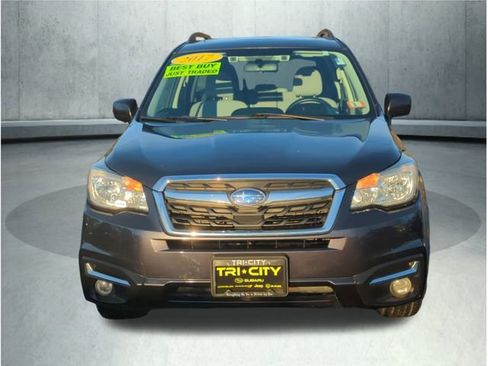 Used 2017 Subaru Forester 2.5i Premium image 10