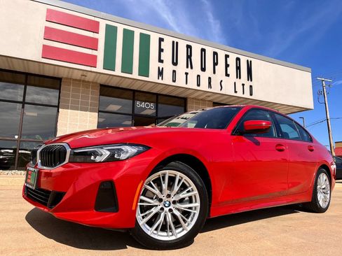 Used 2023 BMW 330i xDrive Sedan w/ Convenience Package AWD/4WD image 1