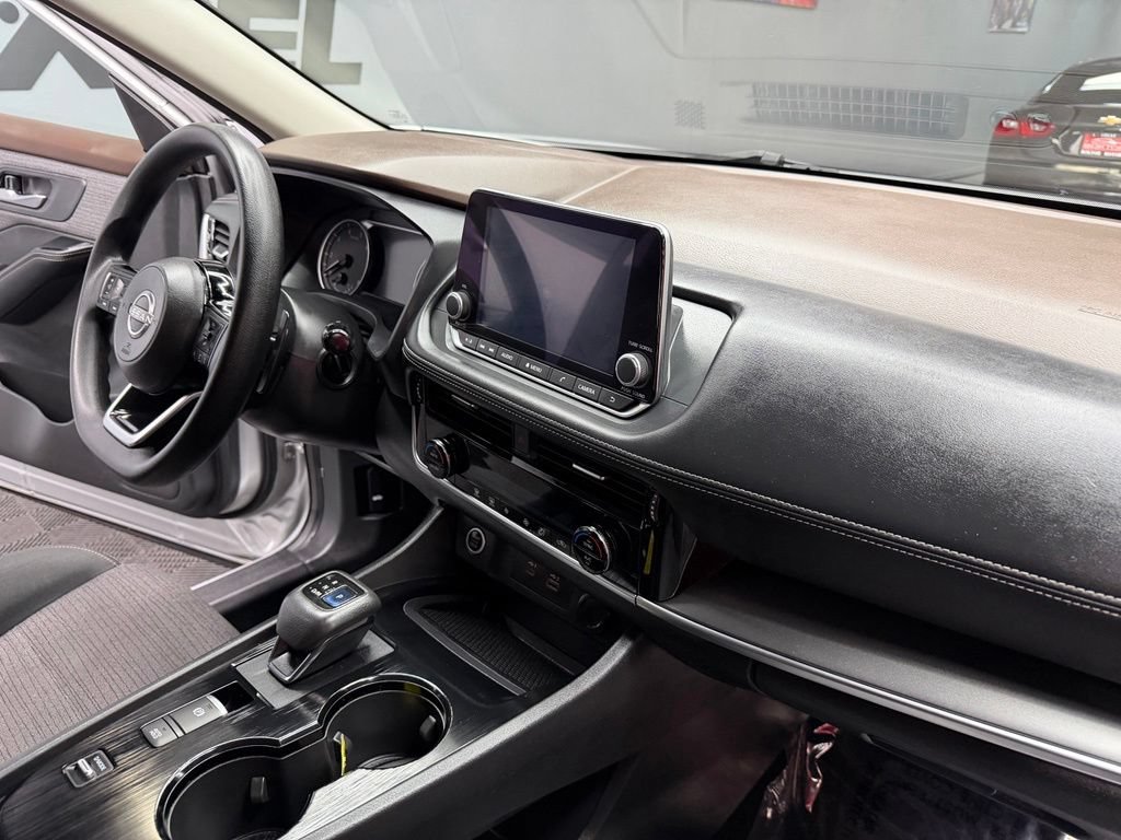 Used 2022 Nissan Rogue SV FWD image 48