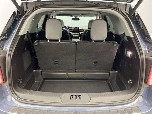 Used 2021 Ford Explorer Limited w/ Equipment Group 301A AWD/4WD image 27