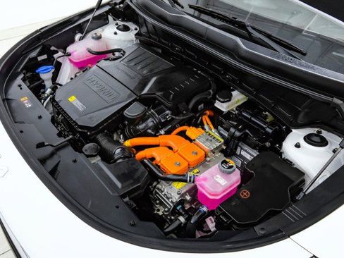 Used 2024 Kia Niro LX image 43