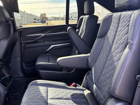 New 2026 Cadillac Escalade IQ Sport 1 w/ LPO, Floor Liner Package image 19