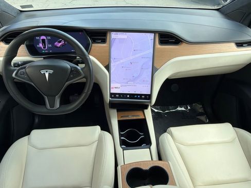 Used 2021 Tesla Model X Long Range image 24