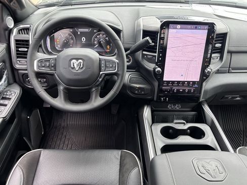 New 2026 RAM 2500 Laramie AWD/4WD image 11