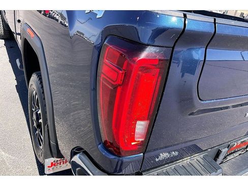 Used 2020 GMC Sierra 3500 SLT w/ SLT Convenience Package AWD/4WD image 31