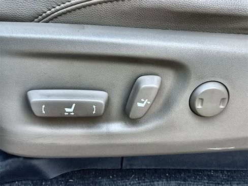 Used 2019 Toyota 4Runner SR5 Premium image 25