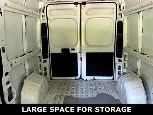 Used 2023 RAM ProMaster 2500 w/ Driver Convenience Group FWD image 5