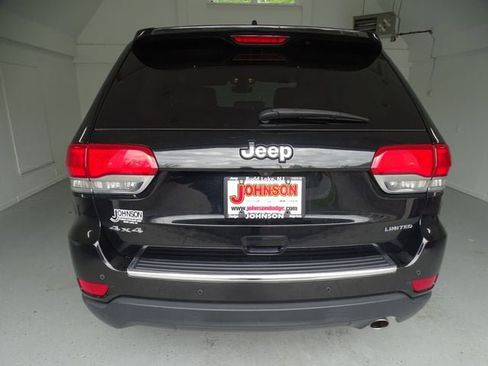 Used 2018 Jeep Grand Cherokee Limited AWD/4WD image 23