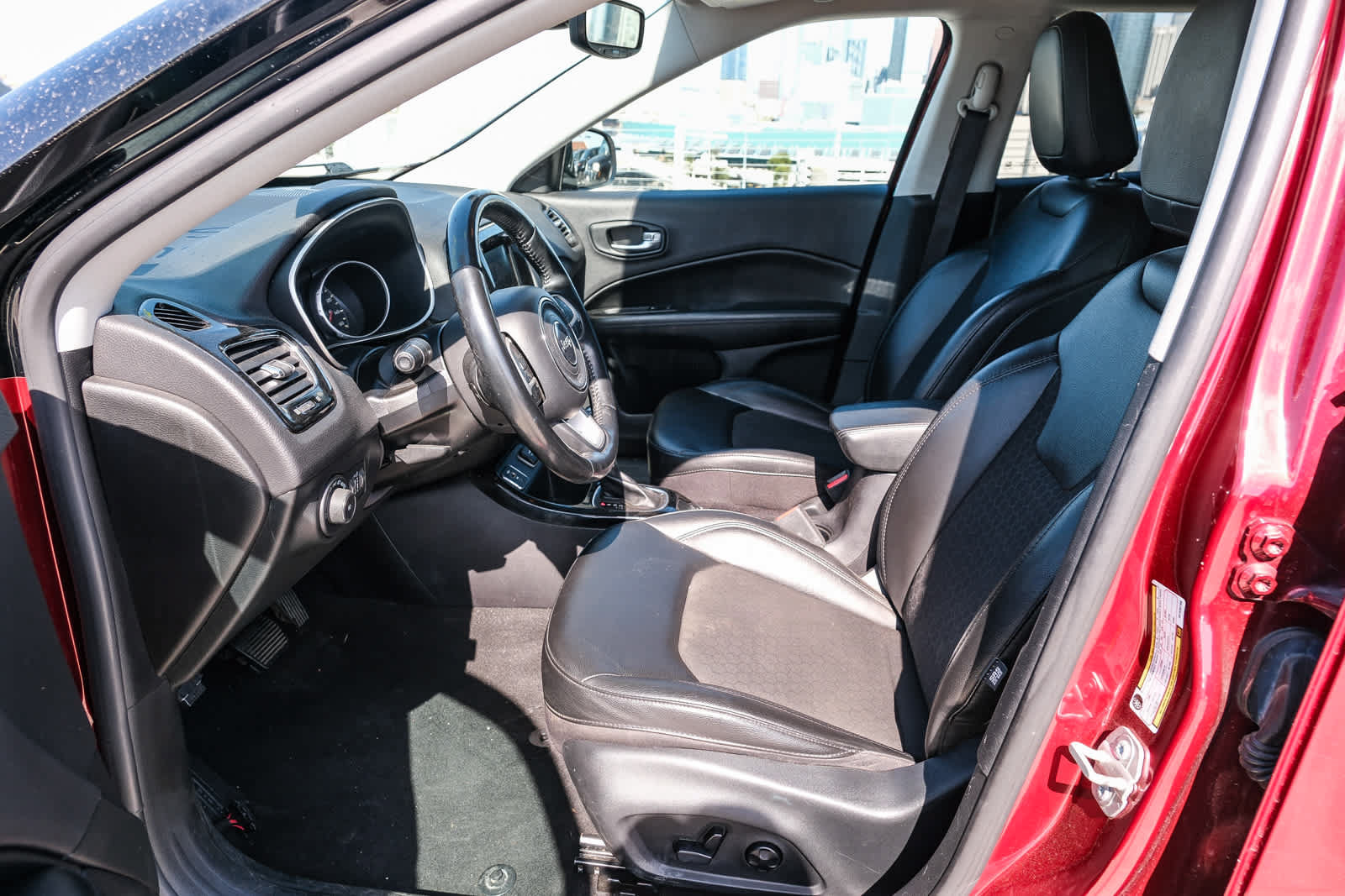 Used 2021 Jeep Compass Latitude FWD image 20