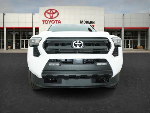 New 2025 Toyota Tacoma SR5 image 3