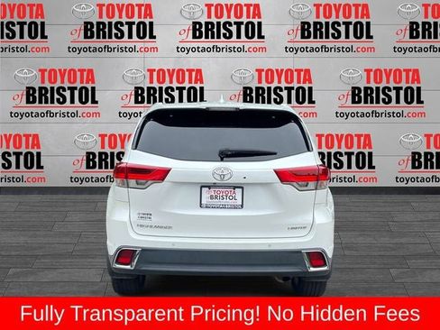 Used 2019 Toyota Highlander Limited Platinum AWD/4WD image 4
