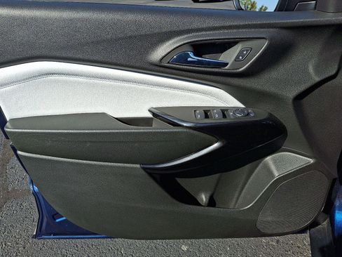 Used 2024 Chevrolet Trax LT w/ Driver Confidence Package image 12