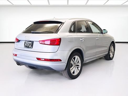 Used 2018 Audi Q3 2.0T Premium w/ Convenience Package image 4