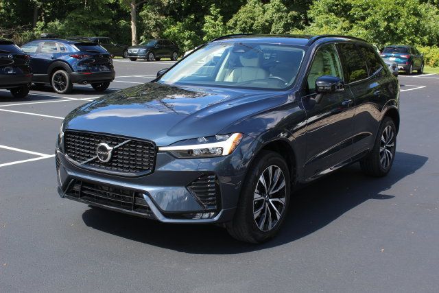 Certified 2024 Volvo XC60 B5 Plus w/ Climate Package AWD/4WD image 9