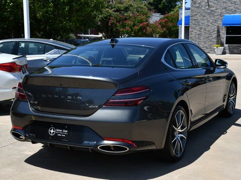 Used 2025 Genesis G70 2.5T image 5