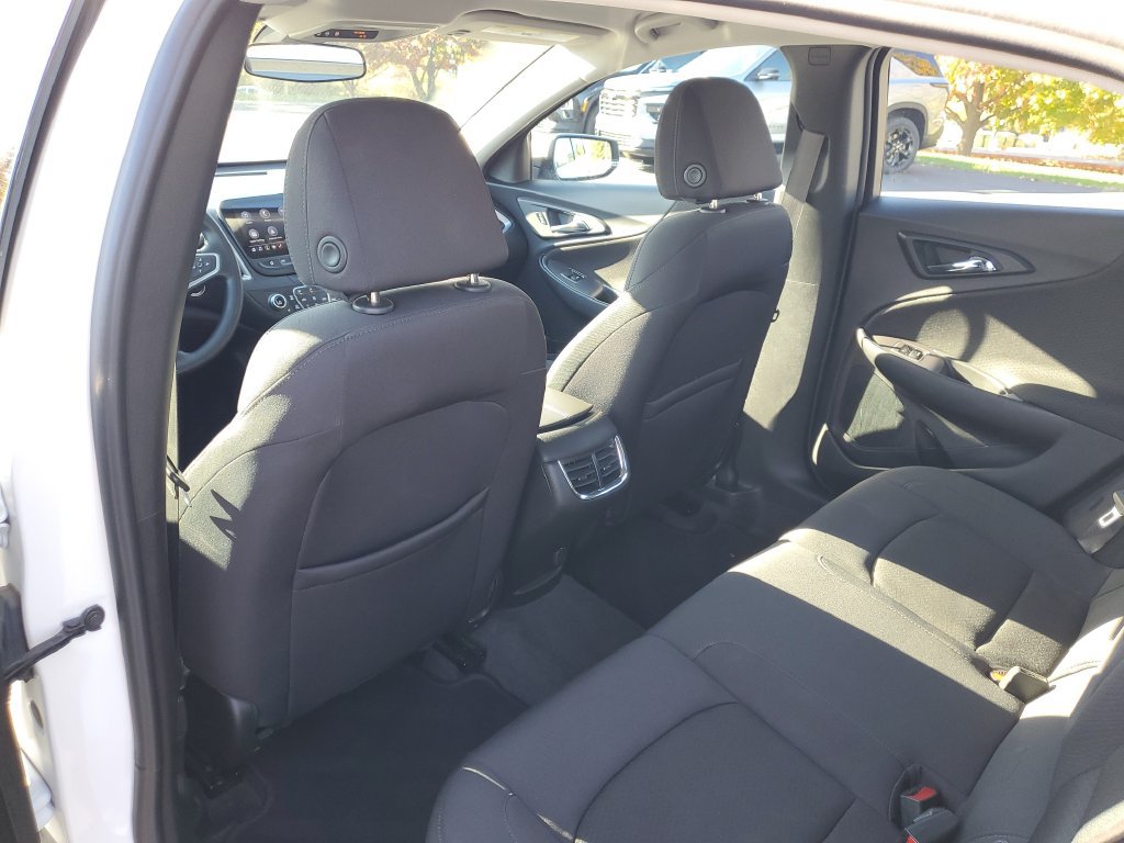 Used 2022 Chevrolet Malibu LT FWD image 28