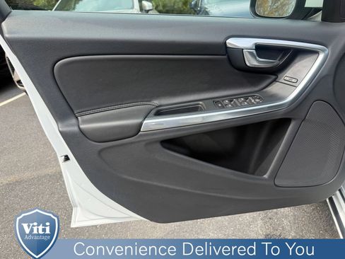 Used 2016 Volvo V60 T5 Premier AWD/4WD image 16