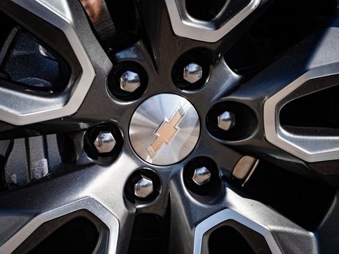 Used 2022 Chevrolet Silverado 1500 LT image 8