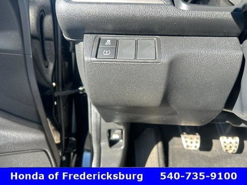 Used 2018 Honda Civic Sport image 25