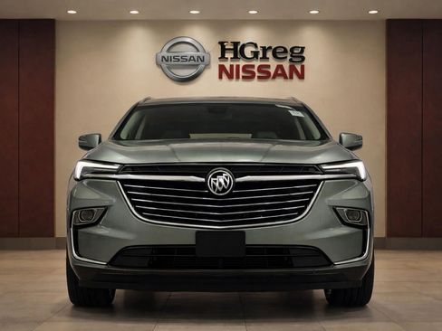 Used 2023 Buick Enclave Essence w/ Trailering Package, 5000 lbs. FWD image 5