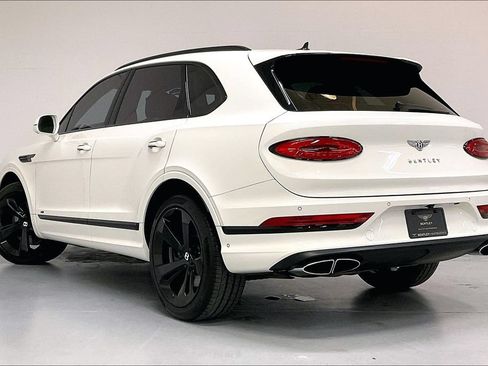 Used 2022 Bentley Bentayga AWD/4WD image 6
