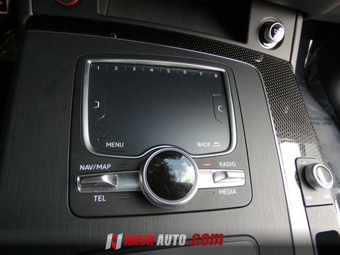 Used 2018 Audi SQ5 Premium Plus w/ S Sport Package AWD/4WD image 62