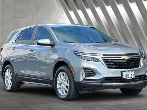 Used 2024 Chevrolet Equinox LT image 1