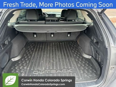 Used 2025 Subaru Outback Onyx Edition image 11