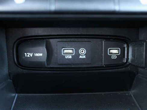 Used 2019 Hyundai Santa Fe SEL image 21