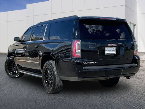 Used 2020 GMC Yukon XL SLT w/ Premium Edition RWD image 3