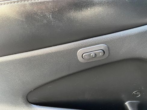 Used 2013 Jeep Grand Cherokee Limited w/ Advance Technology Group image 12