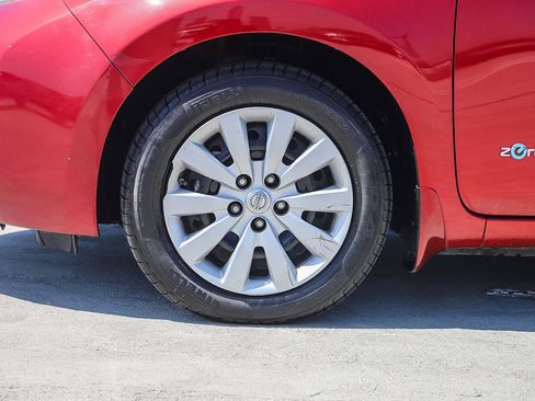 Used 2013 Nissan Leaf S FWD image 11