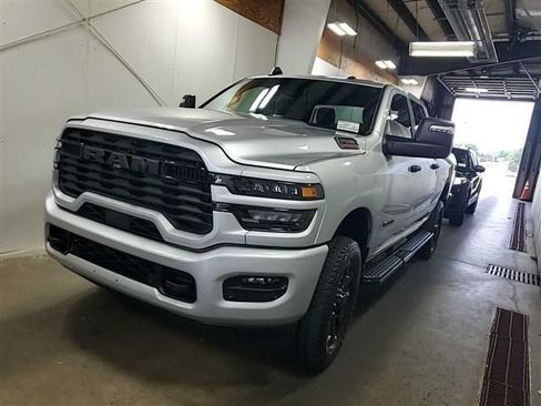 Used 2026 RAM 2500 Big Horn AWD/4WD image 4