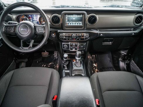 Used 2023 Jeep Gladiator Sport image 12