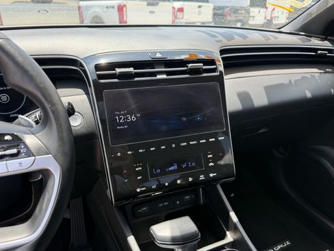 Used 2024 Hyundai Santa Cruz Limited AWD/4WD image 20