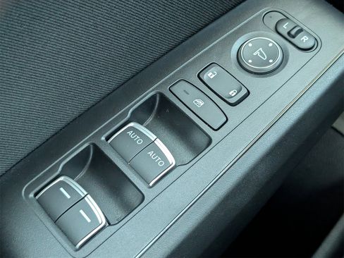 Used 2025 Honda Civic Sport image 18