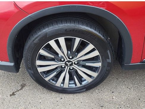 Used 2019 Mitsubishi Outlander ES image 5