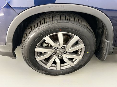 Used 2020 Honda Pilot EX image 11