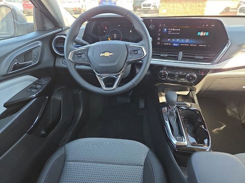 New 2026 Chevrolet Trax LT w/ LT Convenience Package image 9