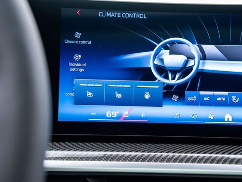 New 2026 BMW X6 M60i image 28